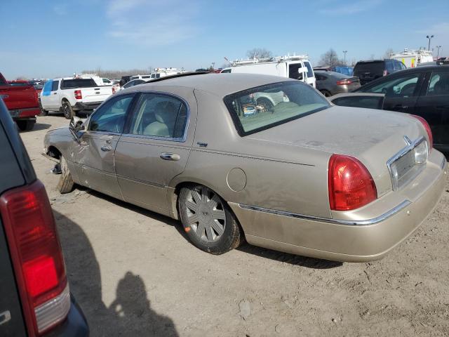 1LNHM82W05Y671082 - 2005 LINCOLN TOWN CAR SIGNATURE LIMITED TAN photo 2