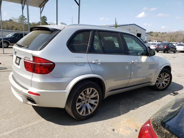 5UXZV8C50D0C15691 - 2013 BMW X5 XDRIVE50I WHITE photo 3