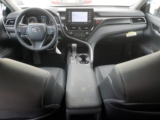 4T1G11AK8PU722705 - 2023 TOYOTA CAMRY SE NIGHT SHADE WHITE photo 8