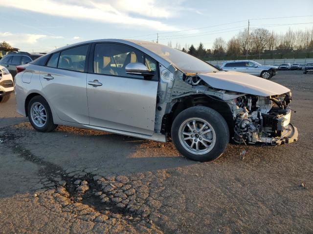 JTDKARFP1J3071173 - 2018 TOYOTA PRIUS PRIM 银色 照片 4