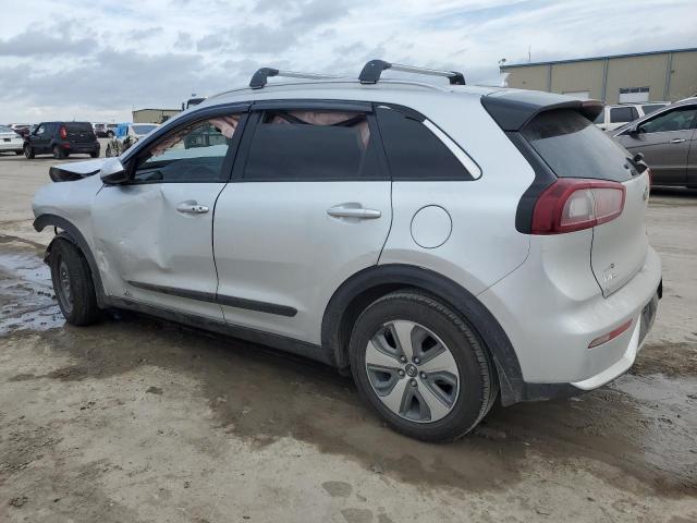 KNDCB3LC2K5356440 - 2019 KIA NIRO FE SILVER photo 2