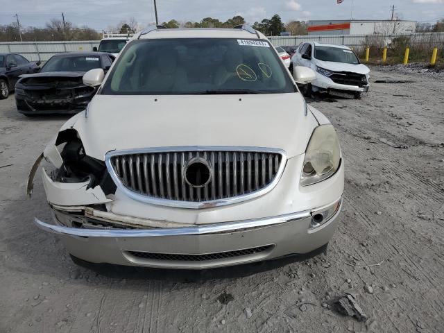 5GAKRBED0BJ331830 - 2011 BUICK ENCLAVE CXL WHITE photo 11