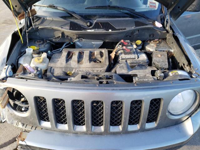 1C4NJRBB3ED592449 - 2014 JEEP PATRIOT SPORT GRAY photo 11