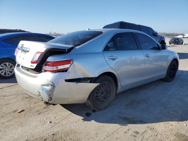 4T1BF3EK0BU227442 - 2011 TOYOTA CAMRY BASE SILVER photo 3