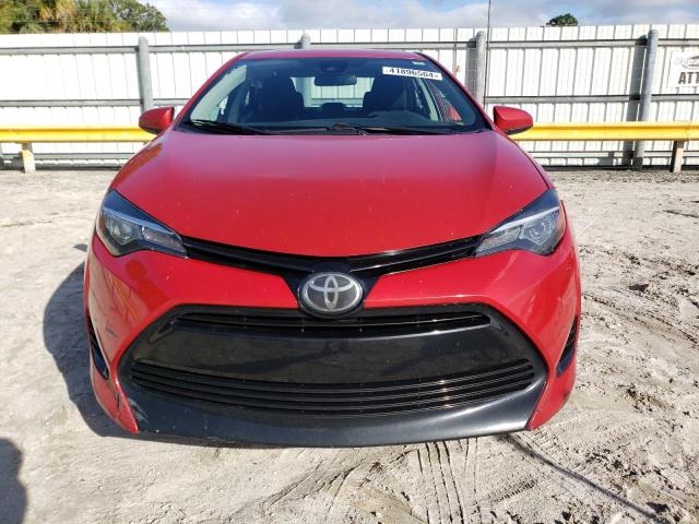 5YFBURHE7JP838132 - 2018 TOYOTA COROLLA L RED photo 5