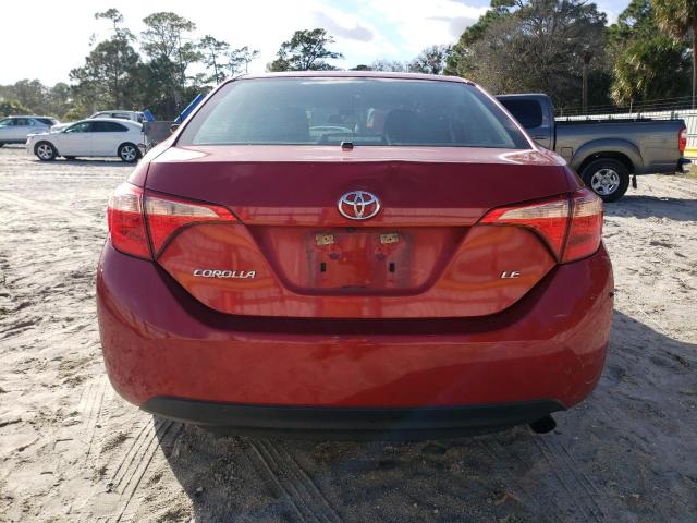 5YFBURHE7JP838132 - 2018 TOYOTA COROLLA L RED photo 6