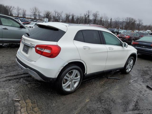 WDCTG4GB5KU010598 - 2019 MERCEDES-BENZ GLA 250 4MATIC WHITE photo 3