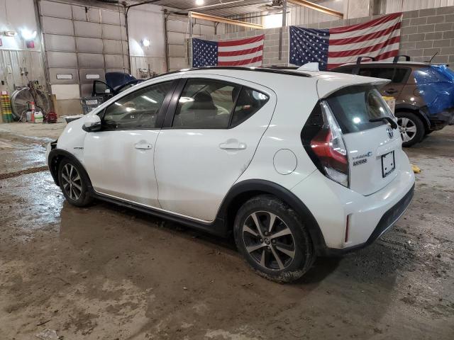 JTDKDTB3XJ1606682 - 2018 TOYOTA PRIUS C WHITE photo 2