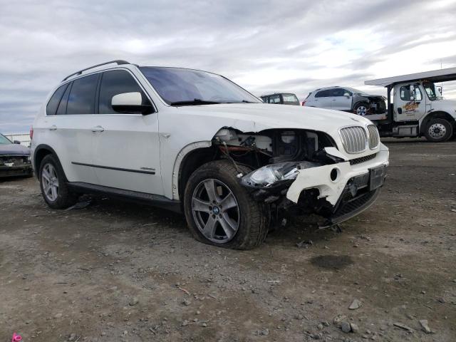 5UXZW0C59D0B95133 - 2013 BMW X5 XDRIVE35D WHITE photo 4