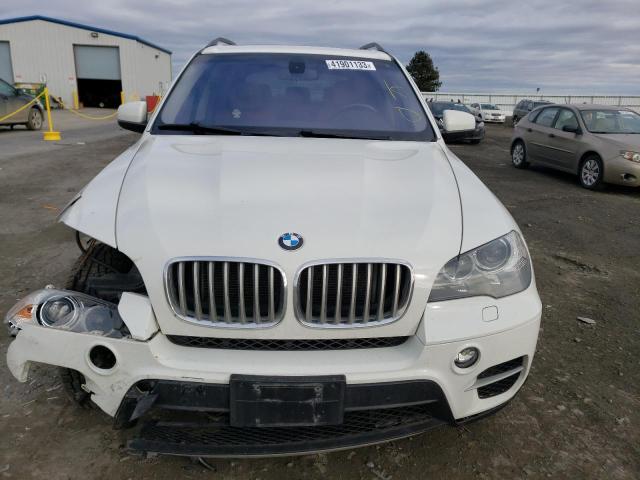 5UXZW0C59D0B95133 - 2013 BMW X5 XDRIVE35D WHITE photo 5