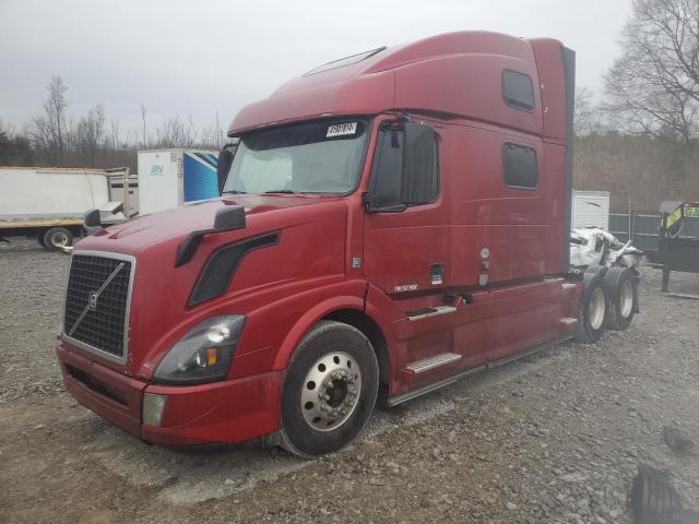 4V4NC9EH9HN980802 - 2017 VOLVO VN VNL MAROON photo 2