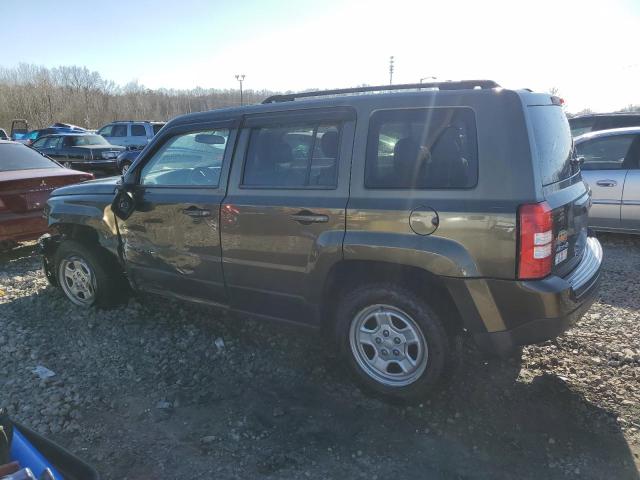 1C4NJRBB3FD416941 - 2015 JEEP PATRIOT SPORT GREEN photo 2