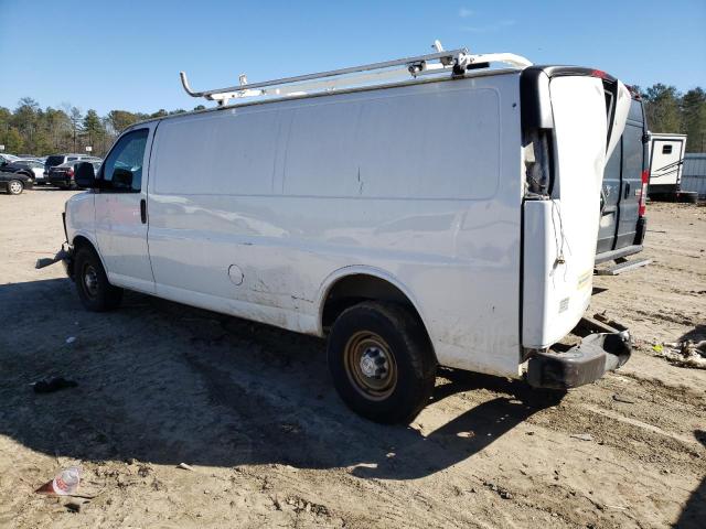 1GCGG29K091137179 - 2009 CHEVROLET EXPRESS G2 WHITE photo 2