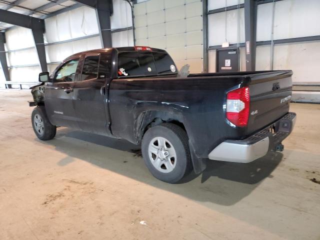 5TFUM5F1XGX066043 - 2016 TOYOTA TUNDRA DOUBLE CAB SR/SR5 BLACK photo 2