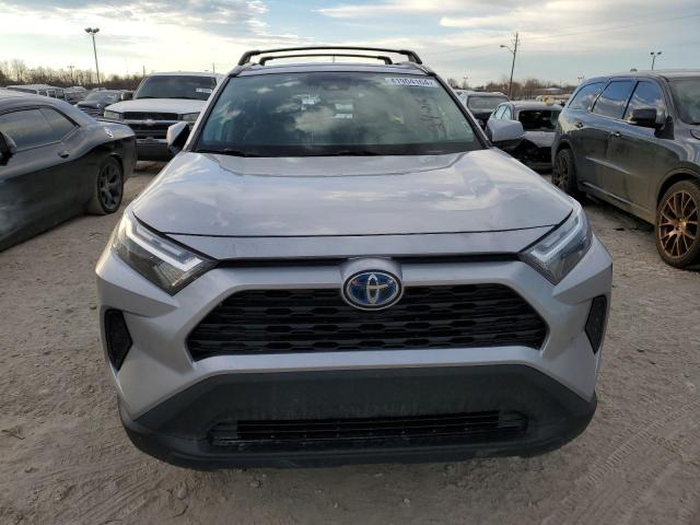 4T3RWRFV7NU055559 - 2022 TOYOTA RAV4 XLE SILVER photo 5