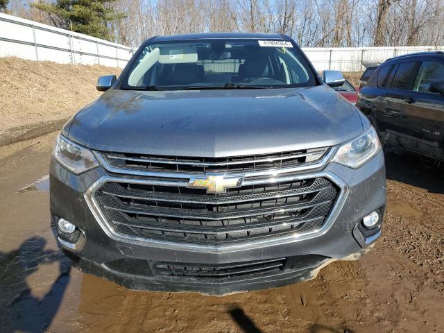 1GNEVHKW3KJ280556 - 2019 CHEVROLET TRAVERSE LT GRAY photo 5