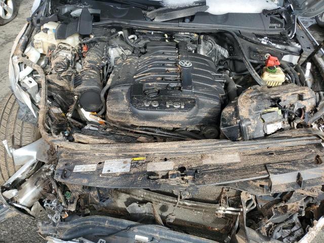 WVGEF9BPXED008122 - 2014 VOLKSWAGEN TOUAREG V6 SILVER photo 11