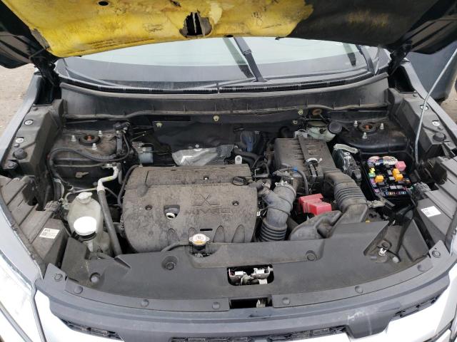 JA4AP3AU4LU011142 - 2020 MITSUBISHI OUTLANDER ES შავი ფოტო 11