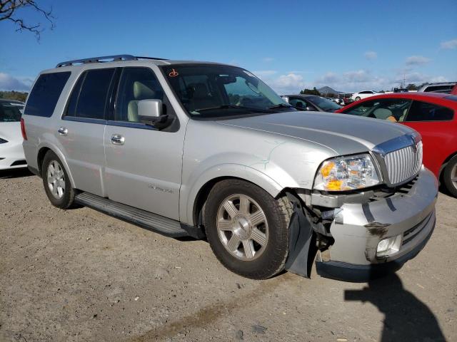 5LMFU28535LJ23302 - 2005 LINCOLN NAVIGATOR ბეჟი ფოტო 4