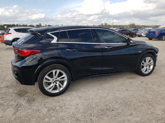 SJKCH5CP6HA033213 - 2017 INFINITI QX30 BASE BLACK photo 3