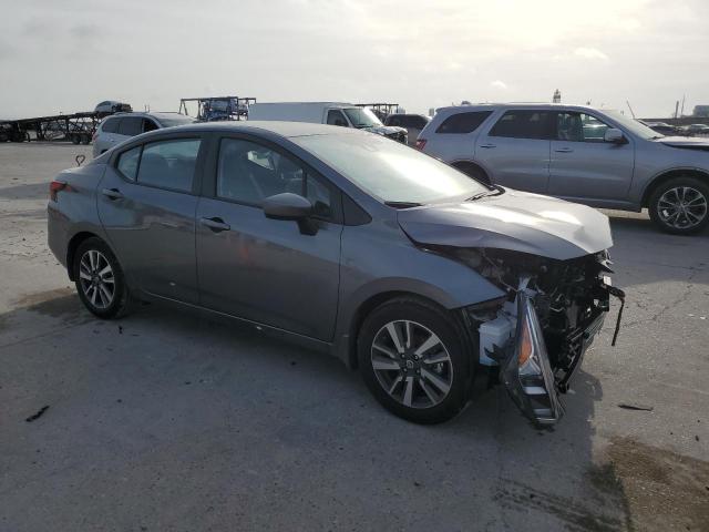 3N1CN8EV3NL865981 - 2022 NISSAN VERSA SV GRAY photo 4