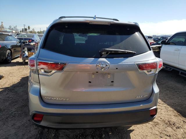 5TDJKRFH5GS316341 - 2016 TOYOTA HIGHLANDER XLE GRAY photo 6