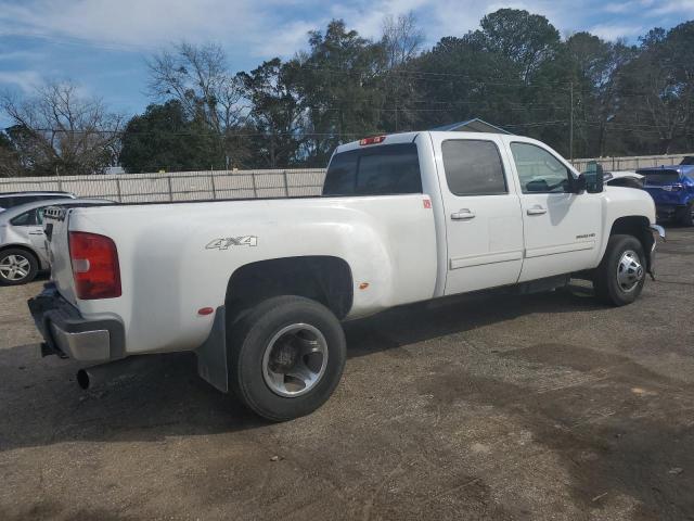 1GC4K1C8XBF206803 - 2011 CHEVROLET SILVERADO K3500 LTZ WHITE photo 3