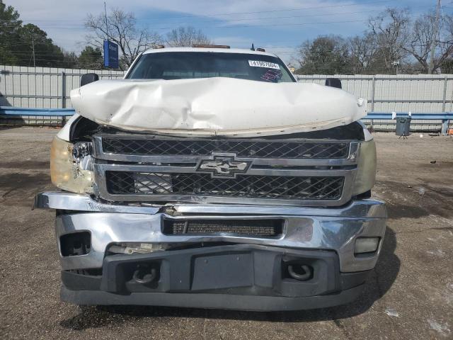 1GC4K1C8XBF206803 - 2011 CHEVROLET SILVERADO K3500 LTZ WHITE photo 5