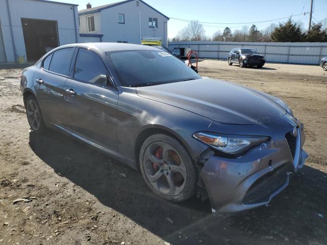 ZARFAEDN5J7591872 - 2018 ALFA ROMEO GIULIA Q4 CHARCOAL photo 4