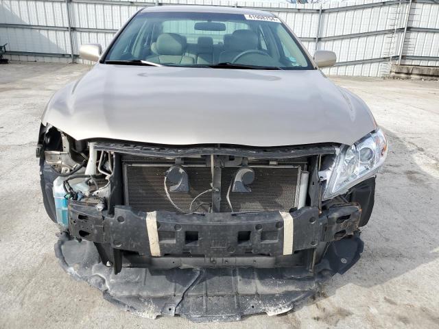 4T1BK46K09U097639 - 2009 TOYOTA CAMRY SE TAN photo 5