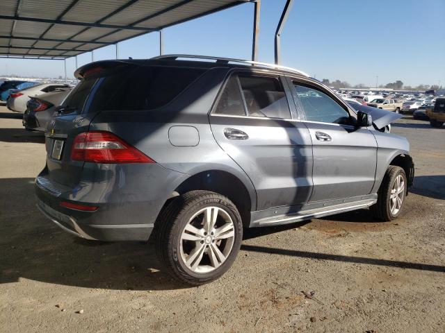 4JGDA5HB2EA418378 - 2014 MERCEDES-BENZ ML 350 4MATIC GRAY photo 3