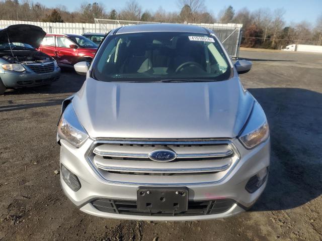 1FMCU9GD8KUB42067 - 2019 FORD ESCAPE SE GRAY photo 5