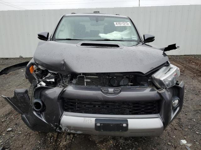 JTEBU5JR3G5364090 - 2016 TOYOTA 4RUNNER SR5/SR5 PREMIUM 灰色 照片 5