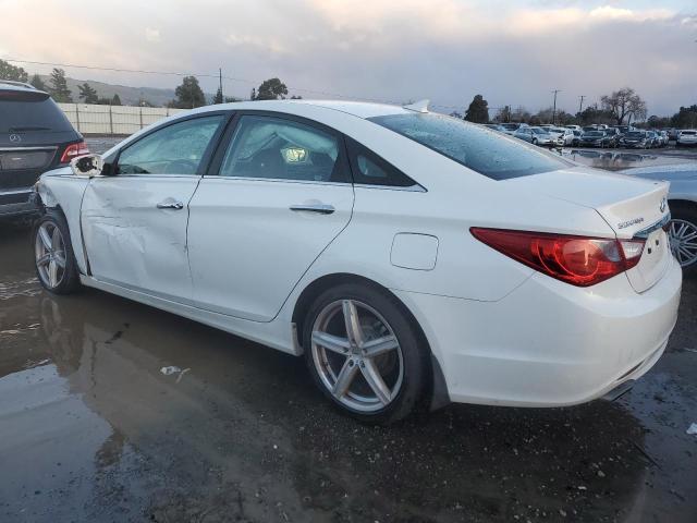 5NPEC4AB3BH272942 - 2011 HYUNDAI SONATA SE WHITE photo 2