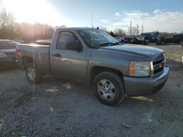 1GCEC14C07Z517621 - 2007 CHEVROLET SILVERADO C1500 SILVER photo 4