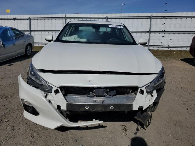 1N4BL4DV7KN306007 - 2019 NISSAN ALTIMA SV WHITE photo 5