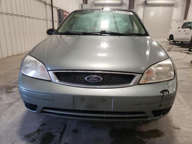 1FAFP34N95W248965 - 2005 FORD FOCUS ZX4 GREEN photo 5