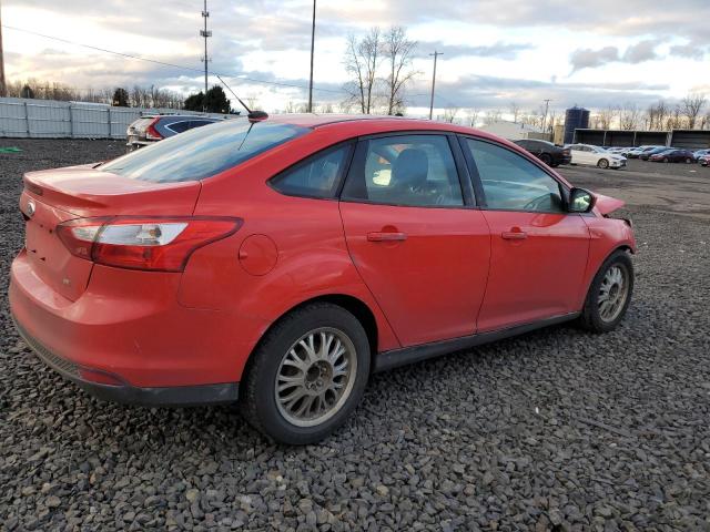 1FAHP3F21CL108614 - 2012 FORD FOCUS SE RED photo 3