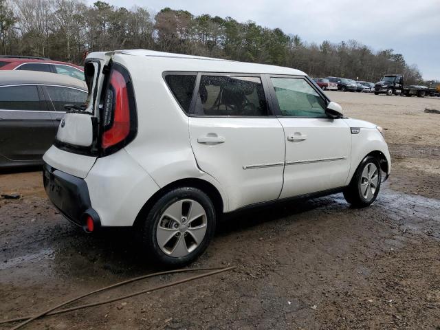 KNDJN2A28G7847593 - 2016 KIA SOUL WHITE photo 3