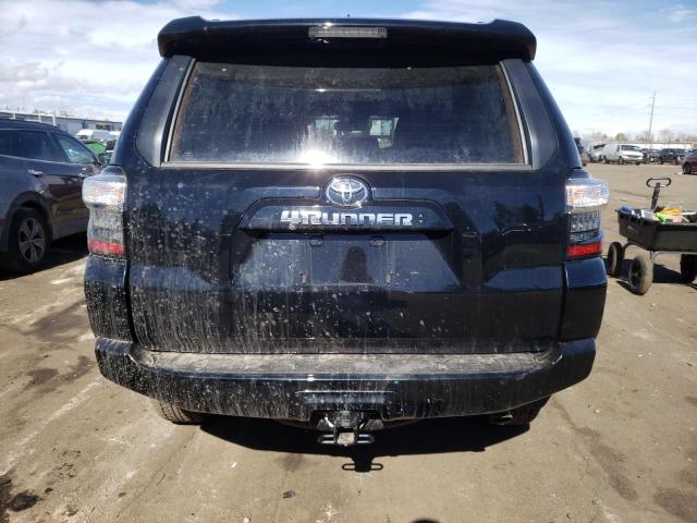 JTEMU5JR0P6089023 - 2023 TOYOTA 4RUNNER SE BLACK photo 6