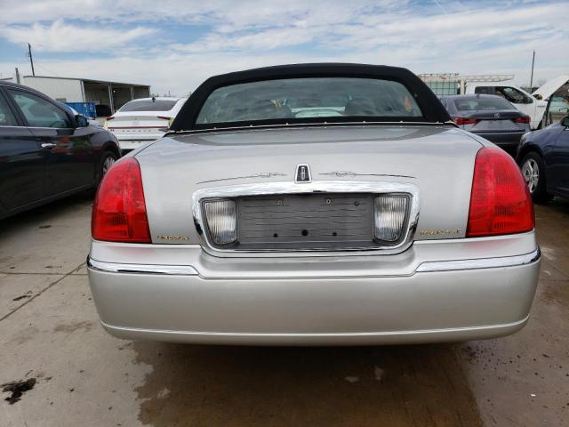 1LNHM81W53Y706472 - 2003 LINCOLN TOWN CAR EXECUTIVE Серебристый фото 6