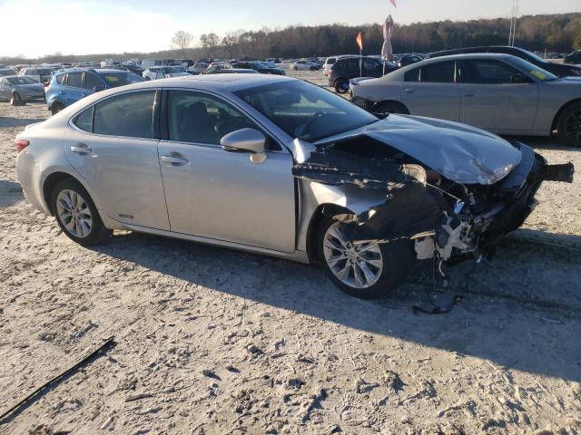 JTHBW1GG8F2081597 - 2015 LEXUS ES 300H SILVER photo 4