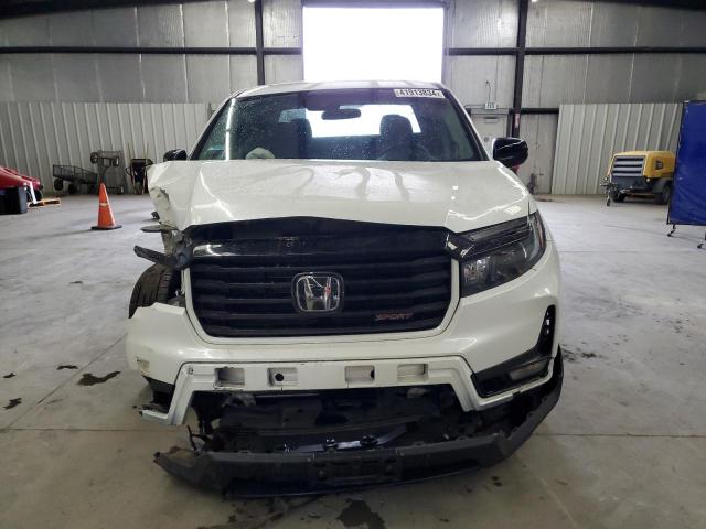 5FPYK3F15NB019562 - 2022 HONDA RIDGELINE SPORT WHITE photo 5