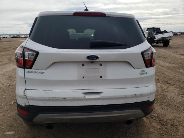 1FMCU0GD1HUD53096 - 2017 FORD ESCAPE SE WHITE photo 6