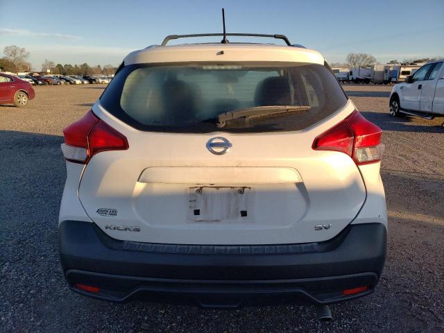 3N1CP5CU4JL529348 - 2018 NISSAN KICKS S WHITE photo 6