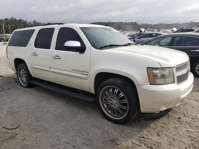 1GNFC16058R192285 - 2008 CHEVROLET SUBURBAN C1500  LS WHITE photo 4