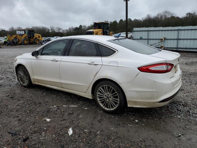 3FA6P0HRXDR355603 - 2013 FORD FUSION SE WHITE photo 2