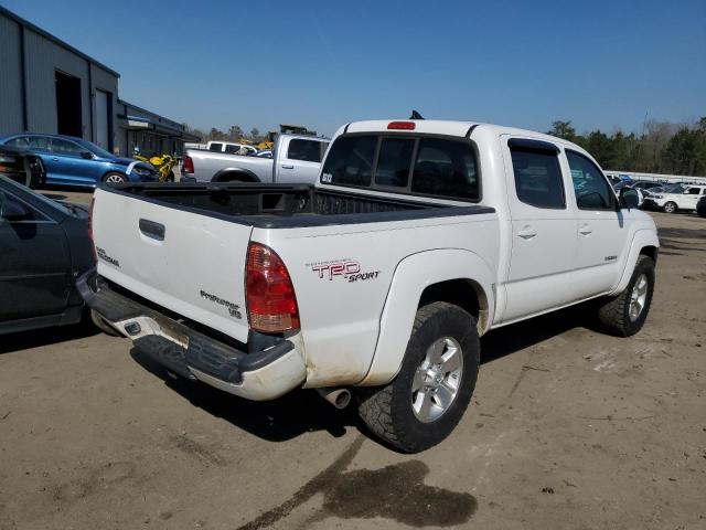 3TMJU4GN4CM128499 - 2012 TOYOTA TACOMA DOUBLE CAB PRERUNNER WHITE photo 3