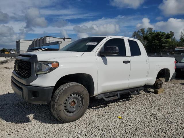 5TFRY5F1XKX252782 - 2019 TOYOTA TUNDRA DOUBLE CAB SR/SR5 WHITE photo 1