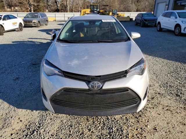 5YFBURHE4KP866682 - 2019 TOYOTA COROLLA L SILVER photo 5